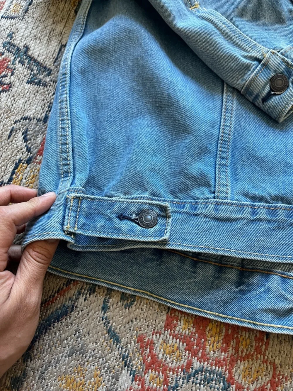 Levi's Light Blue Denim Jacket - Picture 10 of 11